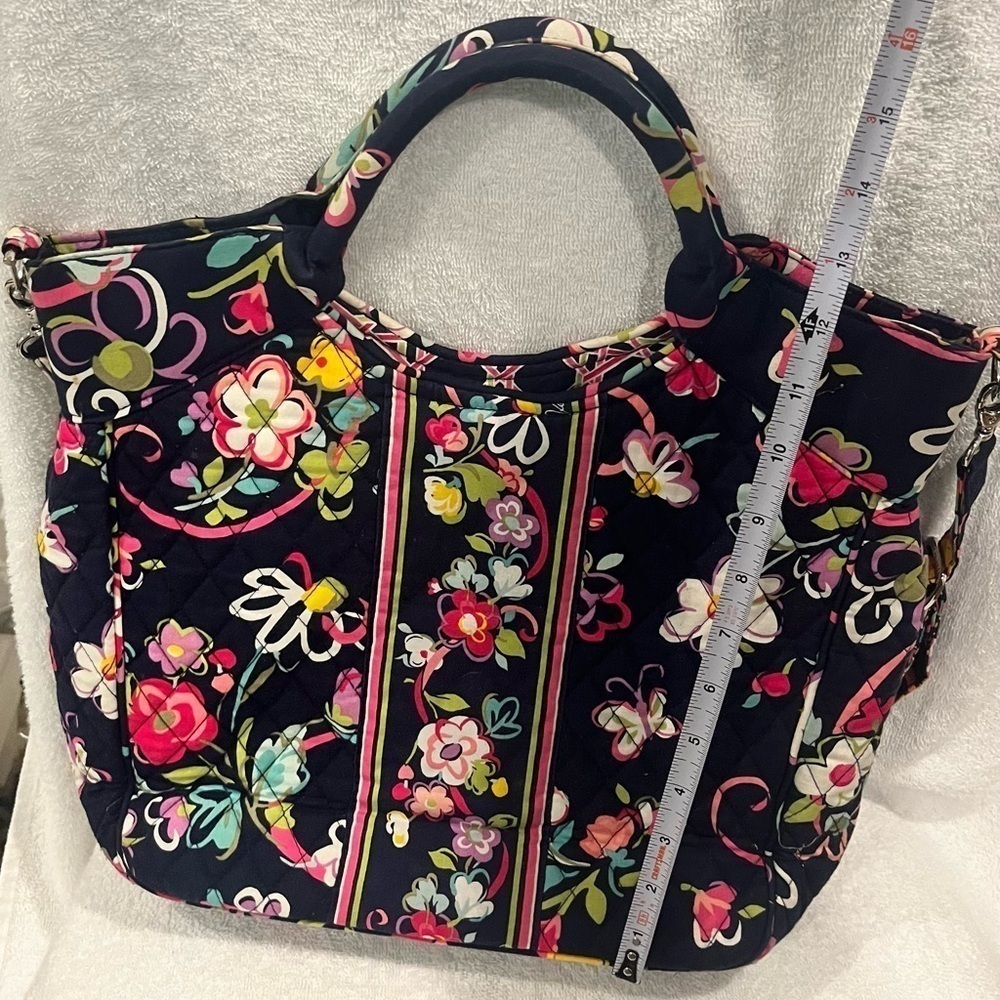 Vera Bradley ribbons magnetic closure purse - Picture 4 of 10
